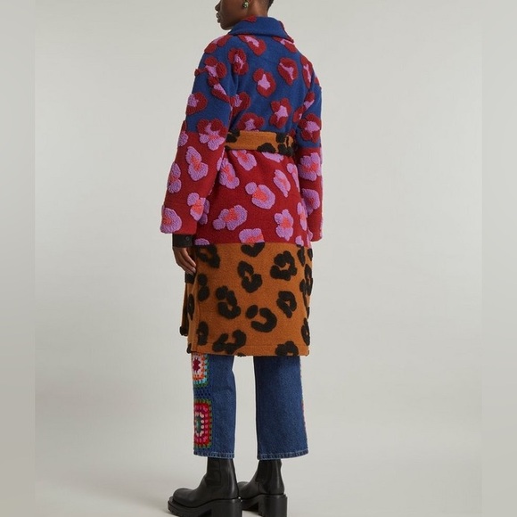 FARM RIO
Mixed Leopards Fleece Teddy Coat Size Medium NWT - Picture 3 of 10